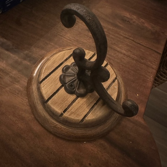 Hook - Picture 1 of 2